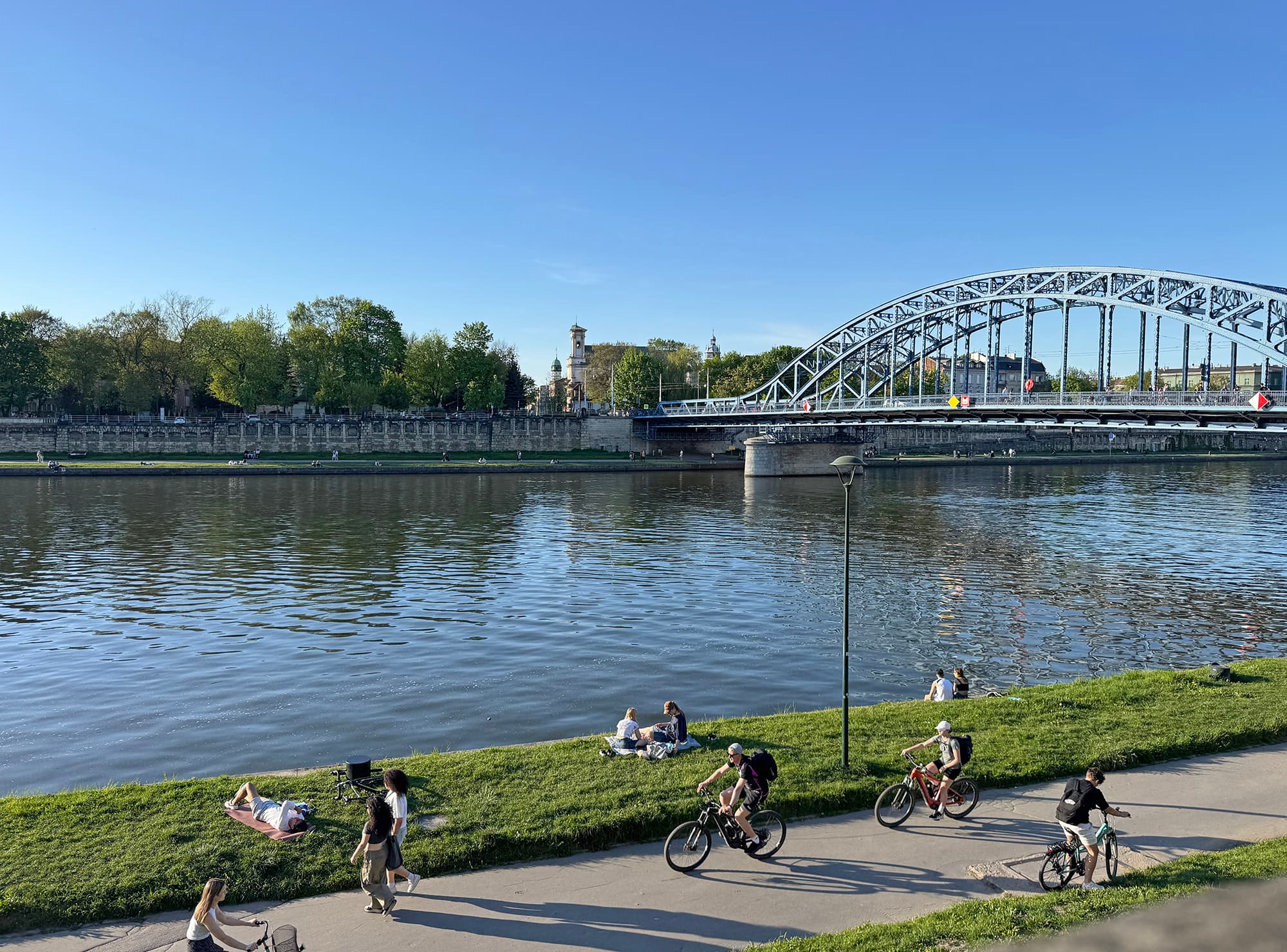 Boulevards, Piłsudski Bridge